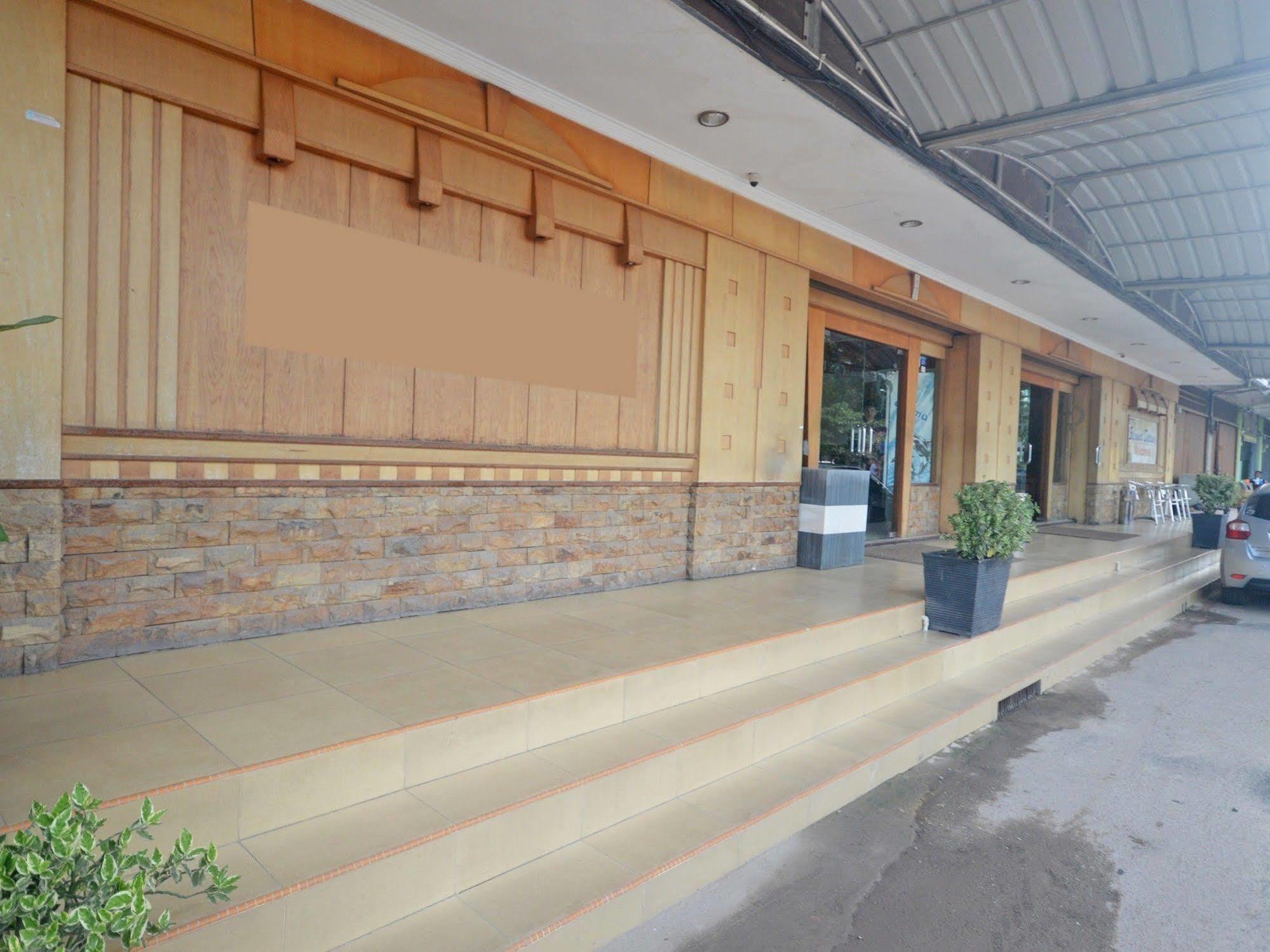 Nida Rooms Nagoya Business Center Batam Bagian luar foto
