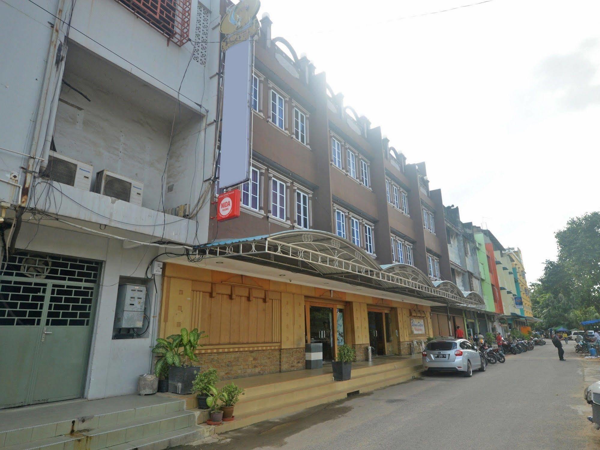 Nida Rooms Nagoya Business Center Batam Bagian luar foto