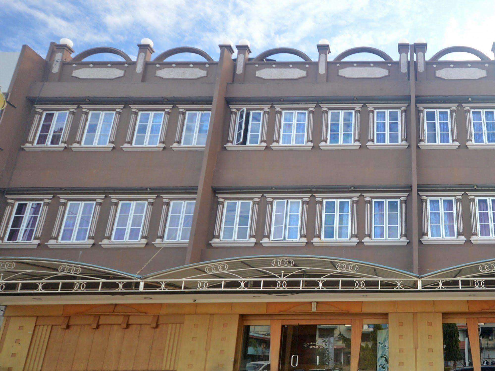 Nida Rooms Nagoya Business Center Batam Bagian luar foto