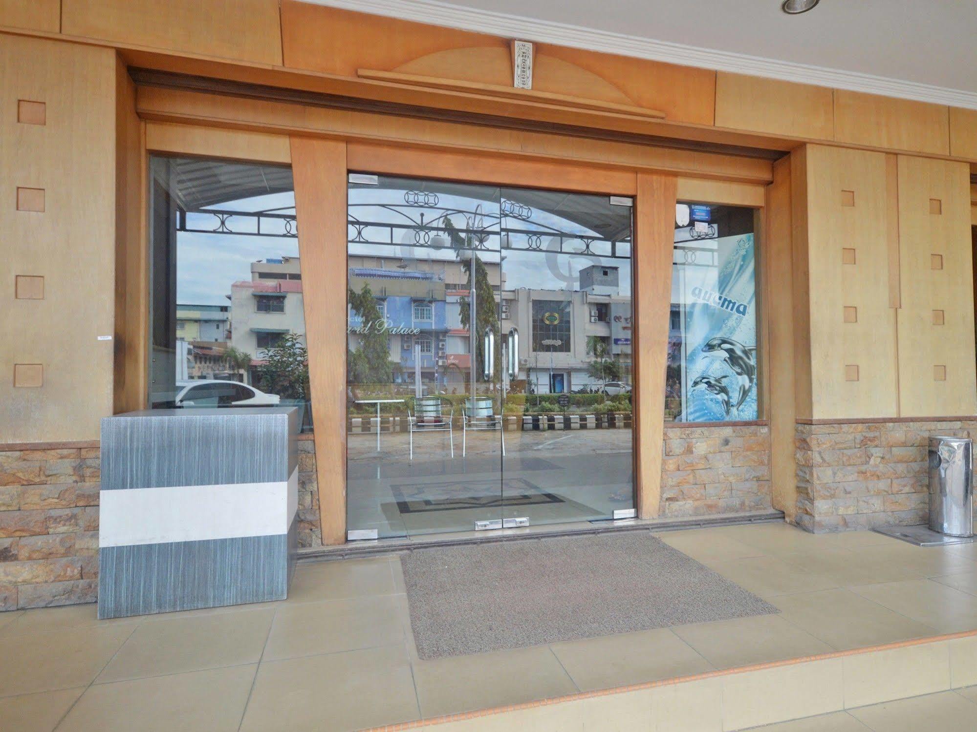 Nida Rooms Nagoya Business Center Batam Bagian luar foto